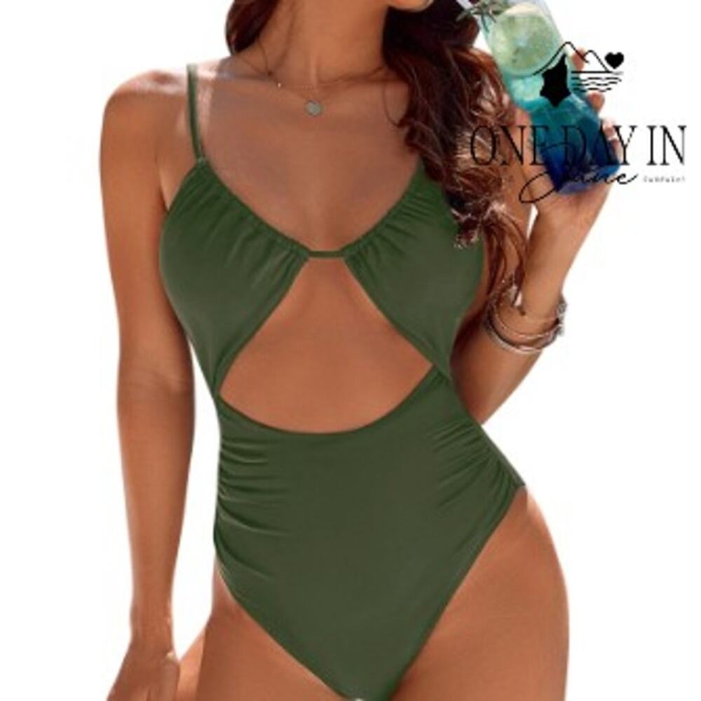 Blooming Jelly Cut Out One Piece Swimsuit Size M